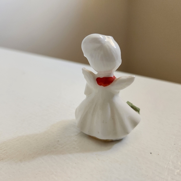 Three ceramic little lady miniature figurines - Picture 7 of 8